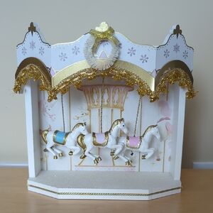 Ashland Beautiful Carousel Decor